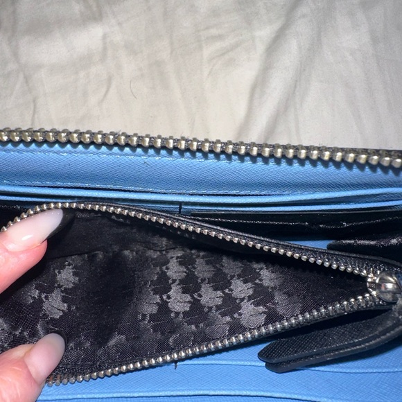 Karl Lagerfeld Zip Around Leather Wallet Blue NWT - Picture 6 of 7